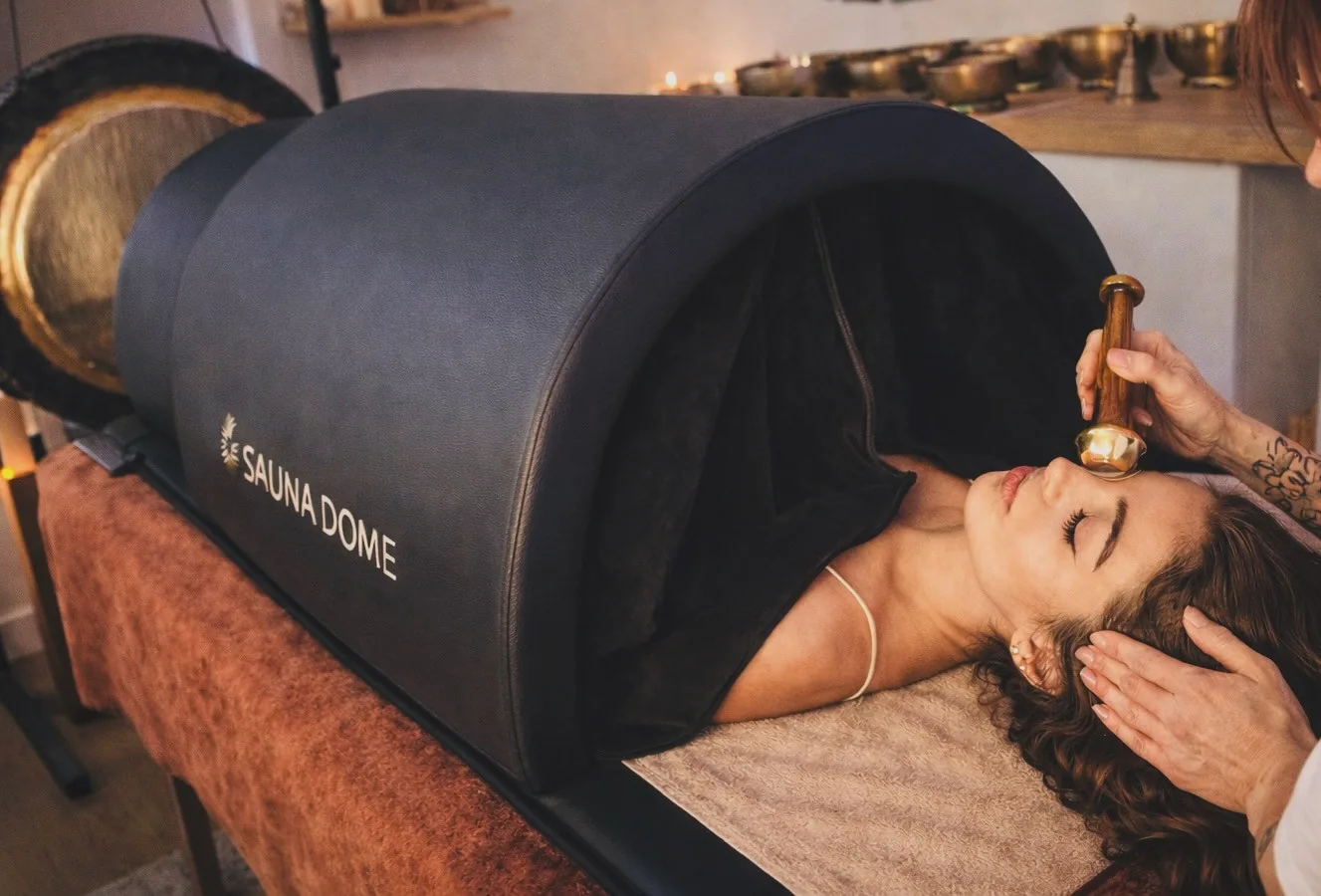 Rituel sauna et massage visage Séance de Sauna Dôme avec massage ayurvédique du visage au Kansa Wand, rituel détente et éclat